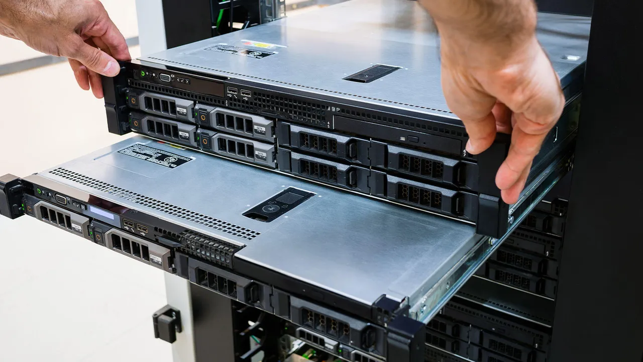 Server colocation